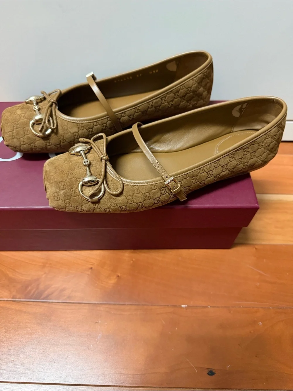 Gucci Tan Signature GG Horsebit Mary Jane Flats